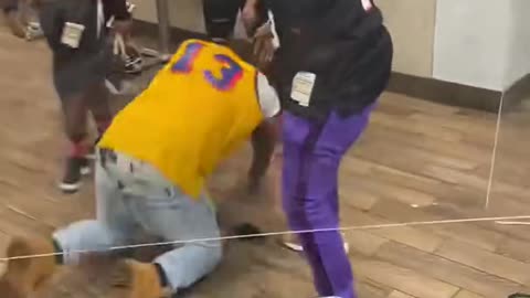 Original Video Benton harbor Wendy’s fight Brawl over the 4 for 4