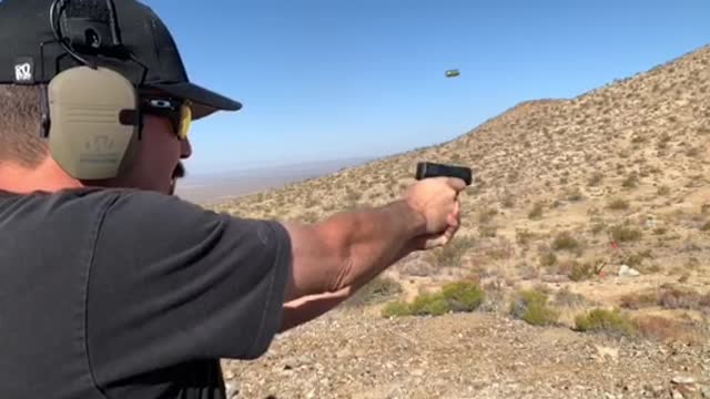 Sig Sauer P365 SAS slo-mo casing ejection