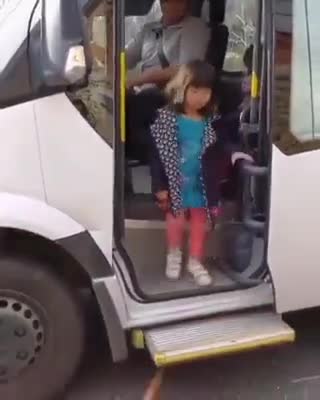 Doggo fetches his bestfriends bag after she got out of the bus!