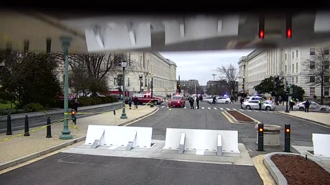 0672USCG00K25SouthBarricadeInbound_2021-01-06_14h12min19s340ms.mp4