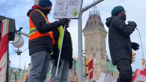 OTTAWA ONTARIO 🇨🇦 TRUCKERS FREEDOM SPEAKERS JANUARY 30 2022