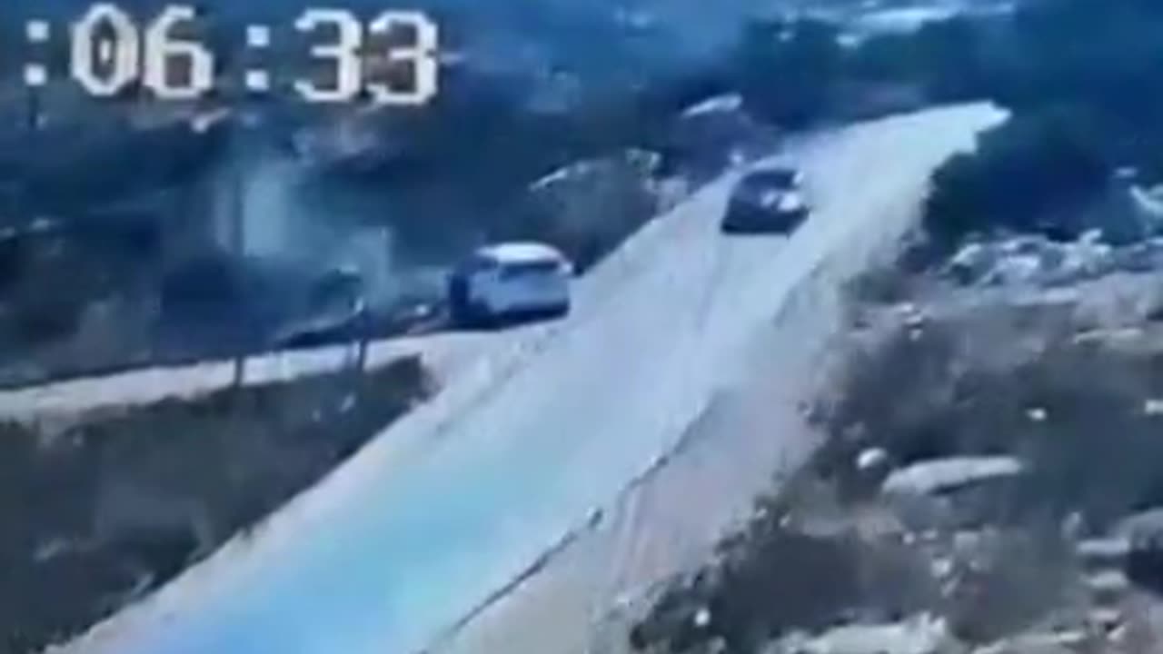 The terrorist from the attack near Kedumim stops the vehicle and flees on foot.