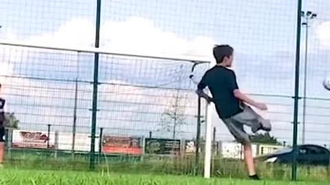 ONE IN A BILLION SHOT 😳 WTF