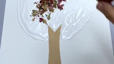 Easy DIY Tree Card Craft Using Dried Leaf's