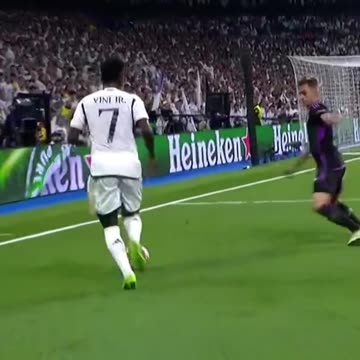 Vini jr Dancing in the Champions League
