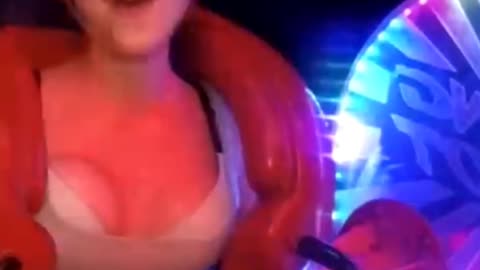 Beautiful women slingshot ride