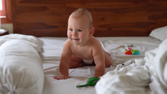 Baby FUNNY moment !