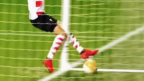 His wife divorced him after this match