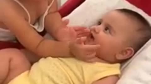 CUTE BABY IA TAKING CARE OF IT'S PARTNER BABY😍