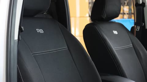 Razorback4x4 Front Row Car Seat Cover Fitting Instruction