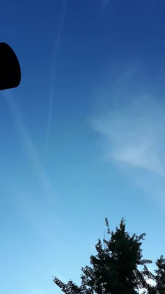 Himmel in Berlin am 17.08.2022 um 7:53 Uhr