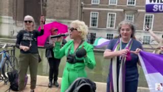 Kellie-Jay Keen speaks out in Bristol about the problems of gender identity indoctrination in schools