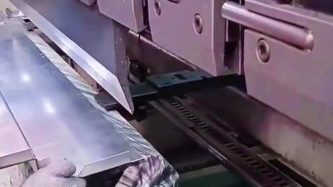 No trace bending CNC equipment- Good tools and machinery make work easy