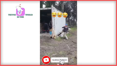 These pranks are so fun to watch!!! LOL.