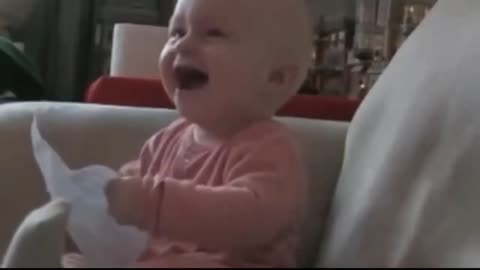 Baby laughing hilariously 😁😁😁