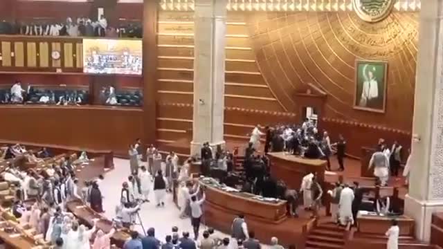 Brawls in Pakistani parliament