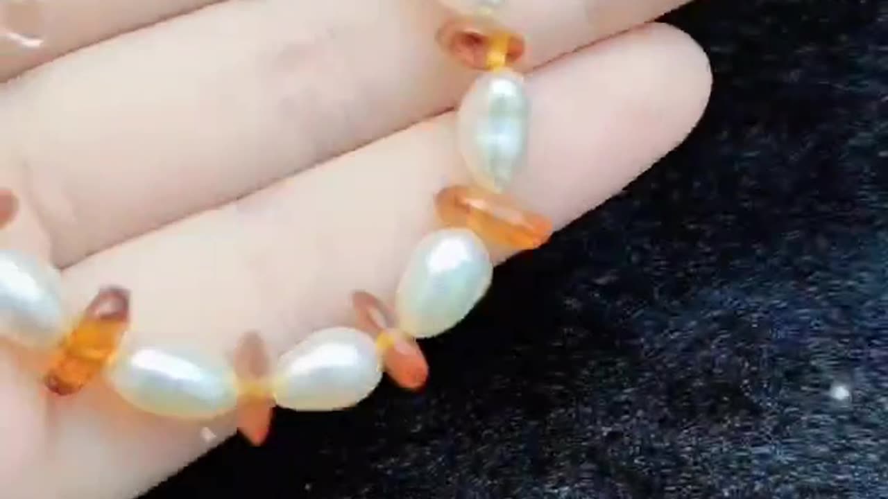 GN-20241024-04 Natural Amber Fashion Jewelry Pearl Bracelet Hot Selling Simple and Generous Modern