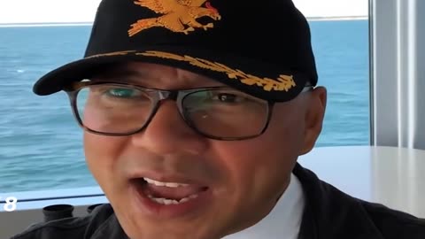 20180823文贵先生直播： #中美之战 3大仗：1. #货币战，能源战核心——油，人民币交易；2. #能源战，中东，非洲安哥拉（占中国石油20%，100%被中共蓝金黄），马来西亚；3. #金融战