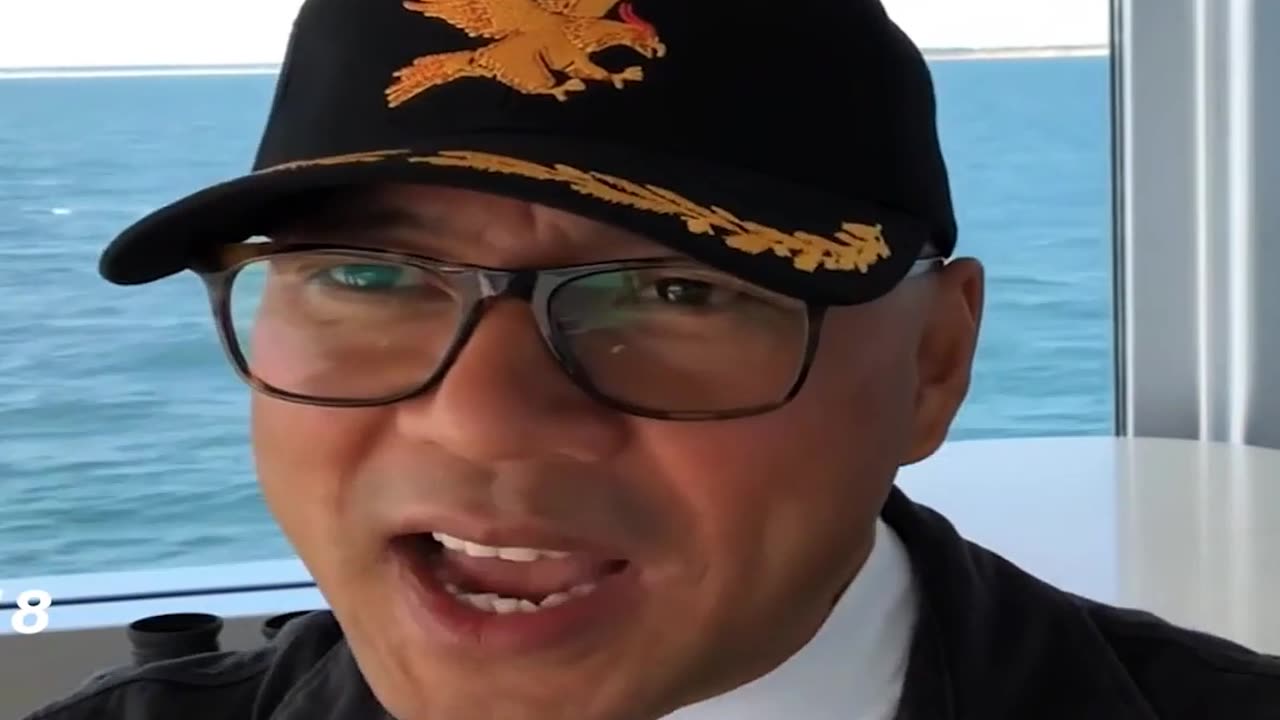 20180823文贵先生直播： #中美之战 3大仗：1. #货币战，能源战核心——油，人民币交易；2. #能源战，中东，非洲安哥拉（占中国石油20%，100%被中共蓝金黄），马来西亚；3. #金融战