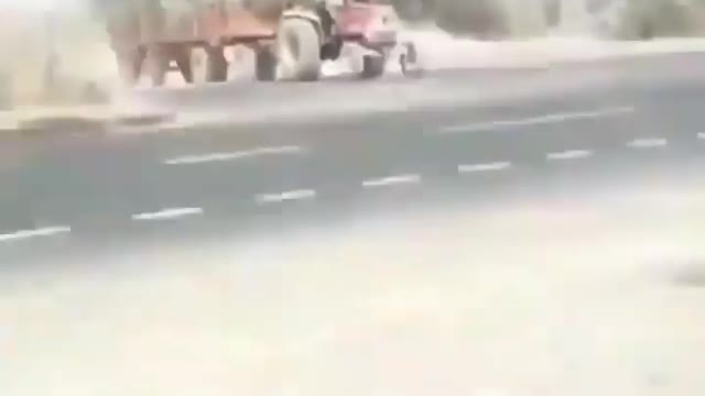 Amazing tractor v/s car accident in india