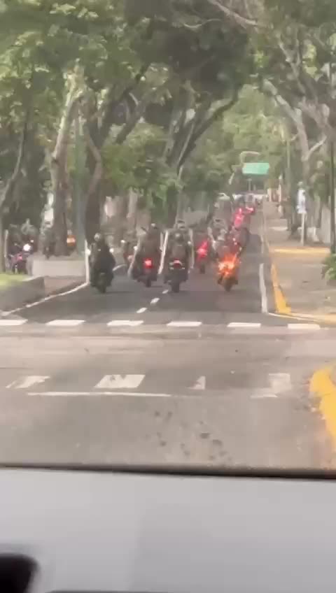 Venezuela Motorcycle Thugs Kidnapping Children