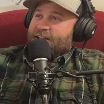 Navigating the age gap with Alex! ⏰👴 #GenerationGap #GGR #BlueCollar #BlueCollarDads