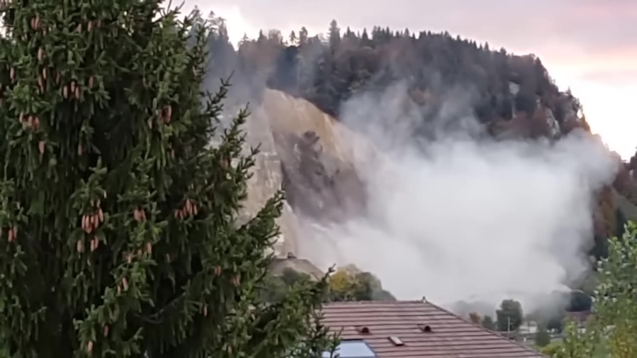 Scary landslide rockfalls and avalanche videos