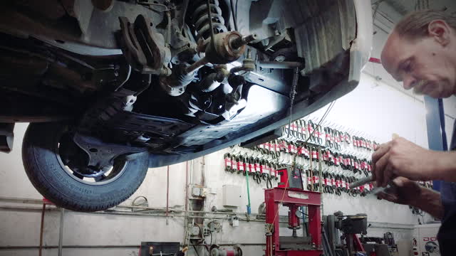 Infiniti QX56 Upper and Lower Control Arm Replacement in 3 Minutes