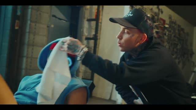 BoyWithUke_ft._blackbear_-_IDGAF_(Official_Music_Vid