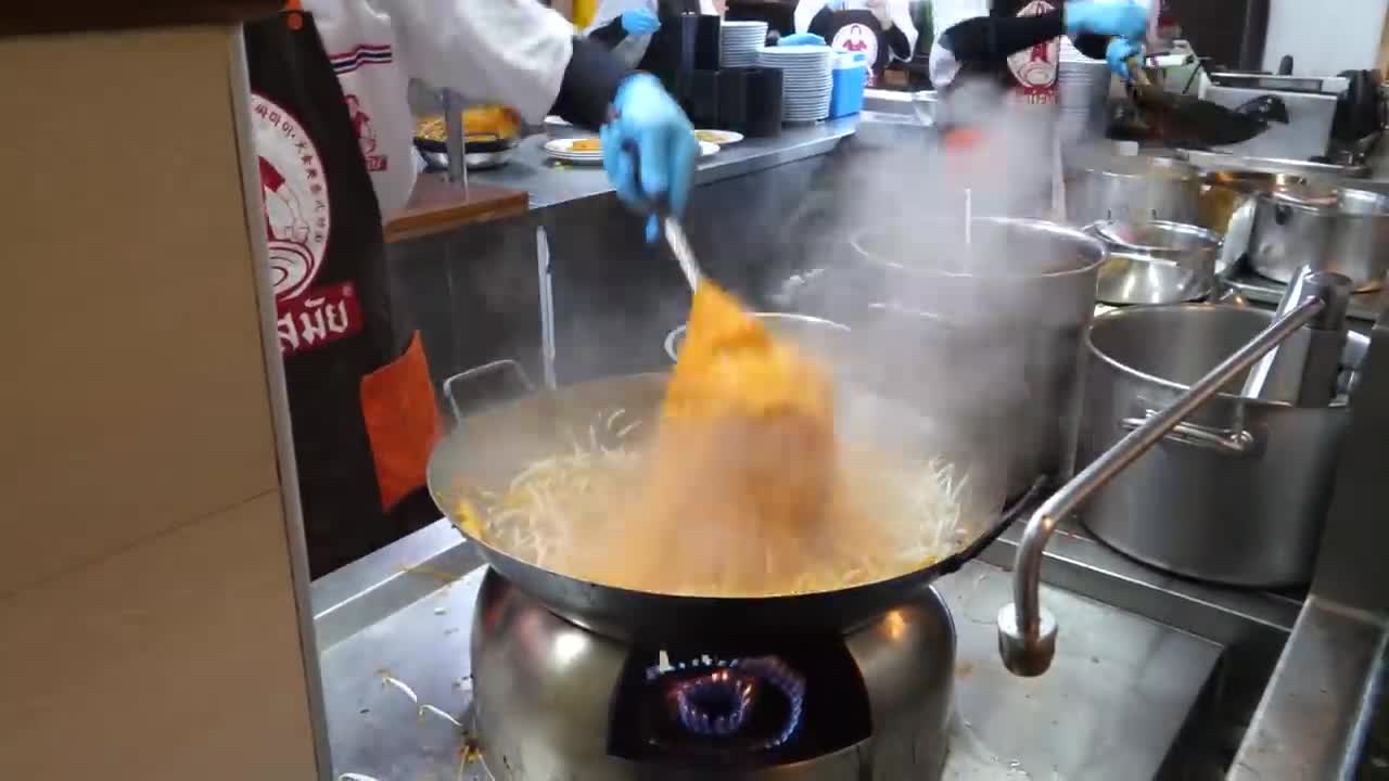 Street Food Top Ten Dishes in the World!