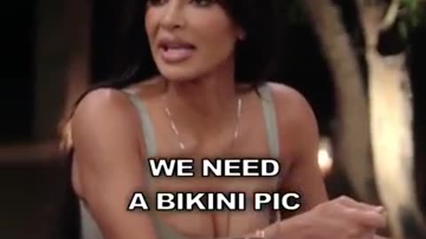 Who needs a boyfriend? 😳 Kendall and Kim