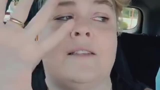 WOMAN TELLS ANTI-VAXXR'S TO EFF OFF