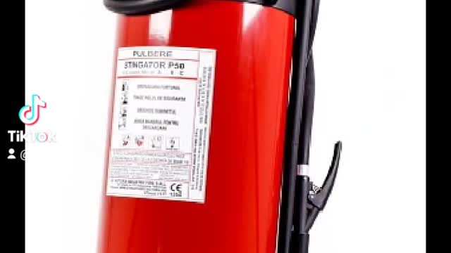 Care sunt cele mai comune echipamente de stingere a incendiilor?