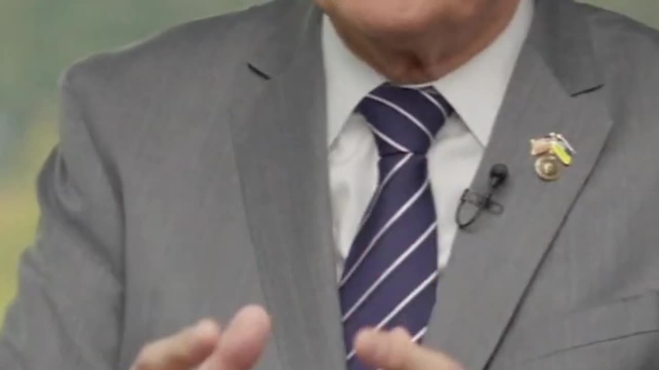 Sen. Joe Manchin says he _absolutely_ would consider running for president in exclusive interview