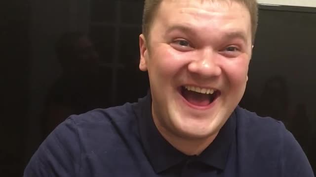 Смешной шарик