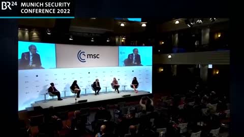 W.H. Gates parla alla conferenza di Monaco, febbraio 2022