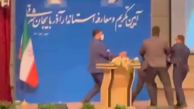 Iran: Provincial governor slapped during inaugural ceremony