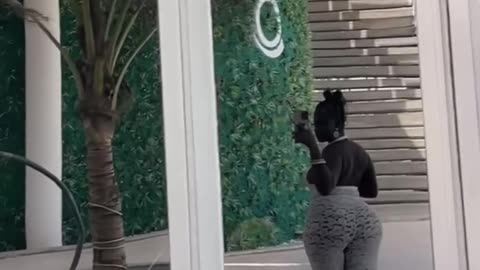 Blaccbarbedian