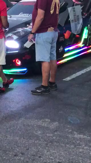 Looking at some beautiful cars😍