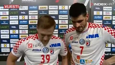 Mandić se pusom zahvalio Stepančiću