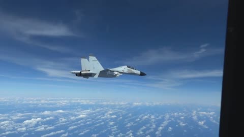 Chinese J-11 intercepts U.S. Air Force RC-135