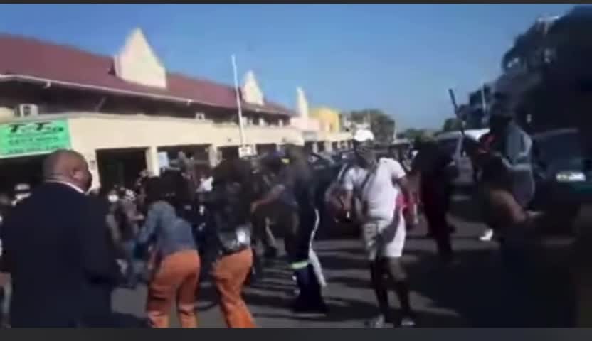 Protestors sing as N2 is blocked