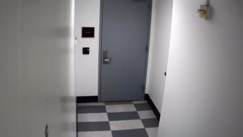 6149RHOBG3G301CStairwayLobbyEntry_2021-01-05_21h40min01s890ms.mp4