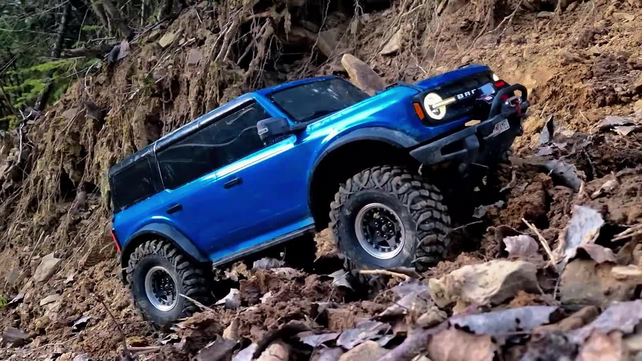 Traxxas TRX-4 Bronco hill climb