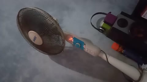 Fan That Makes Fresh in the Room