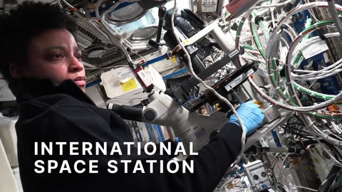NASA’s Workforce: Building a Legacy of Discovery NASA7PK