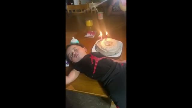 1-year-old can't stay awake for his own birthday party