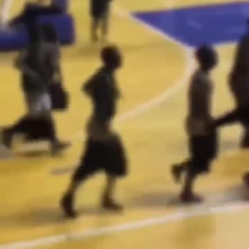 Estudantes de medicina da Unisa causam polêmica em jogo de vôlei feminino