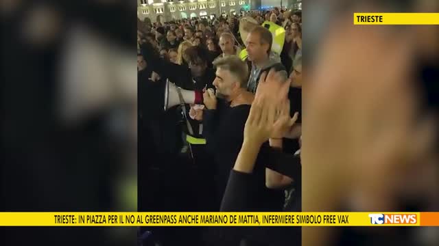 Trieste: in piazza per il No al Greenpass anche Mariano De Mattia, infermiere simbolo free vax