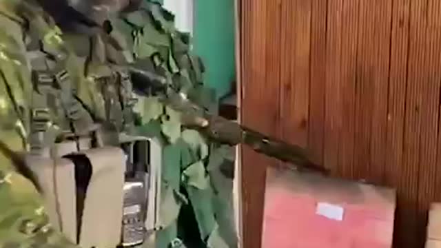 Ukraine War - 'Chechen' forces capture a ammunition depot